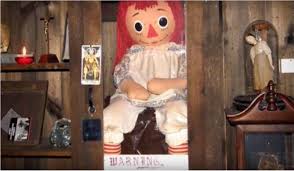 Museo y Casos de los Warren
