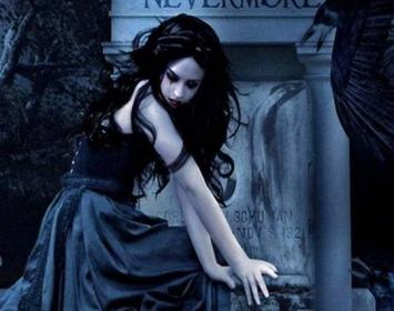 EL PACTO (relato fantástico): Marlene, una niña de catorce años, vagaba penosamente por una de las regiones más agrestes y sombrías de los Cárpatos, rumbo a un viejo castillo que se erguía siniestramente sobre una colina empinada y boscosa, casi inaccesible. Ya se había puesto el sol cuando la muchacha llegó a la tenebrosa puerta del castillo. Allí se encontró con un hombre de aspecto aterrador, cuya palidez espectral contrastaba con la fúnebre negrura de sus ropajes y con el fuego infernal de sus pupilas. 